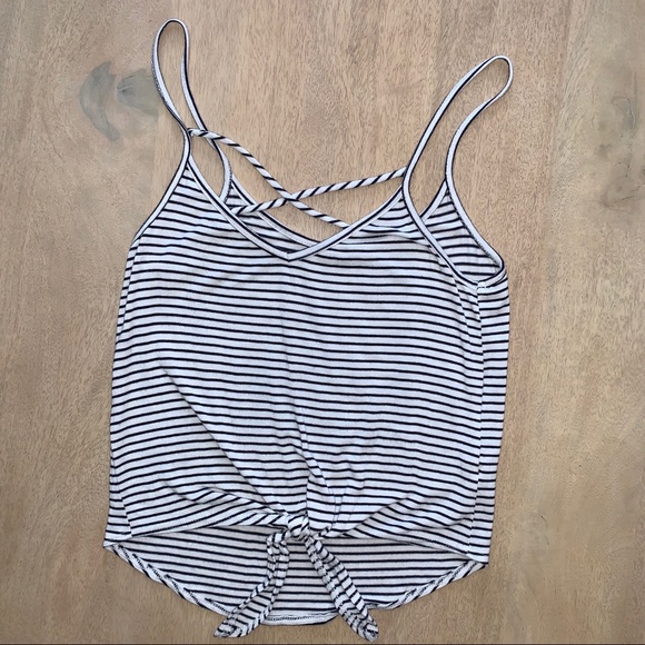 🦋 Tilly’s Striped Front-tie Tank Top 🦋 - Picture 3 of 4